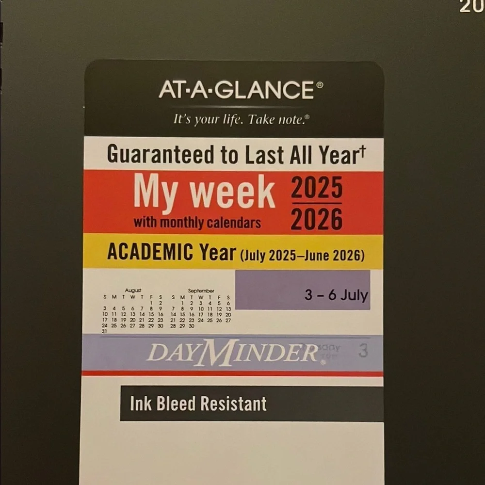 AT-A-GLANCE 2025-2026 Weekly Planner